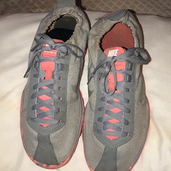 Grey Nike’s - Picture 4 of 5